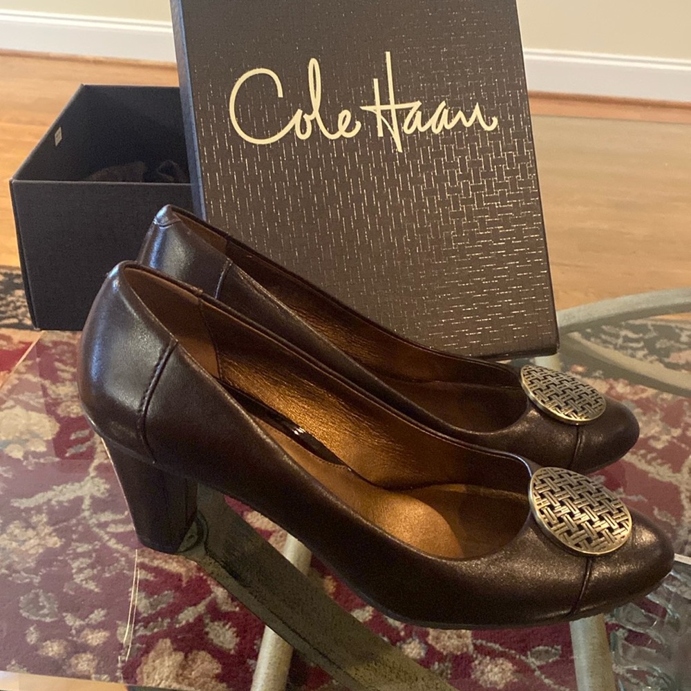 Cole Haan size 8.5 Ella Pump heels